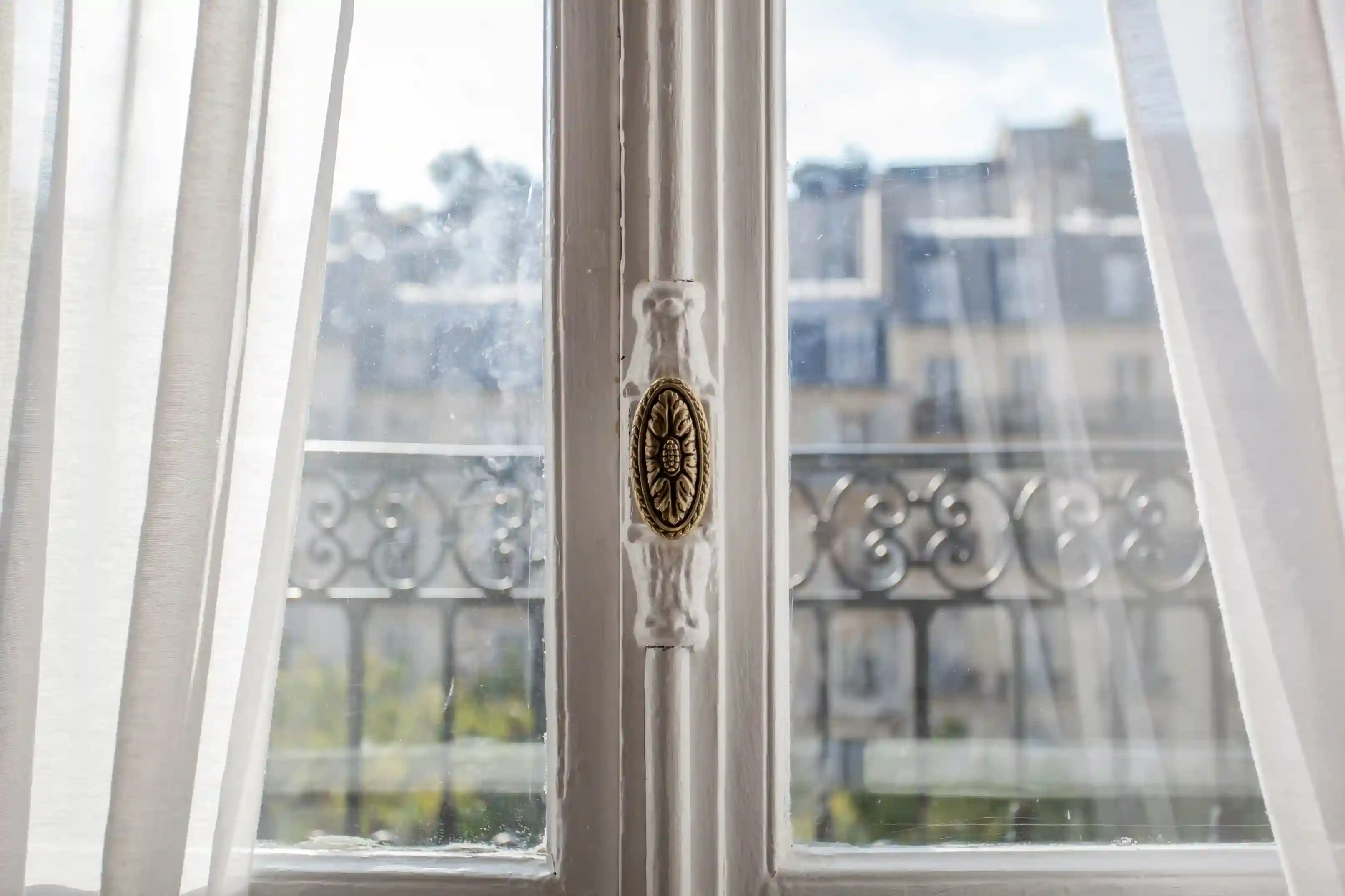 Louer à Paris sans garant : les 3 solutions clés en 2026